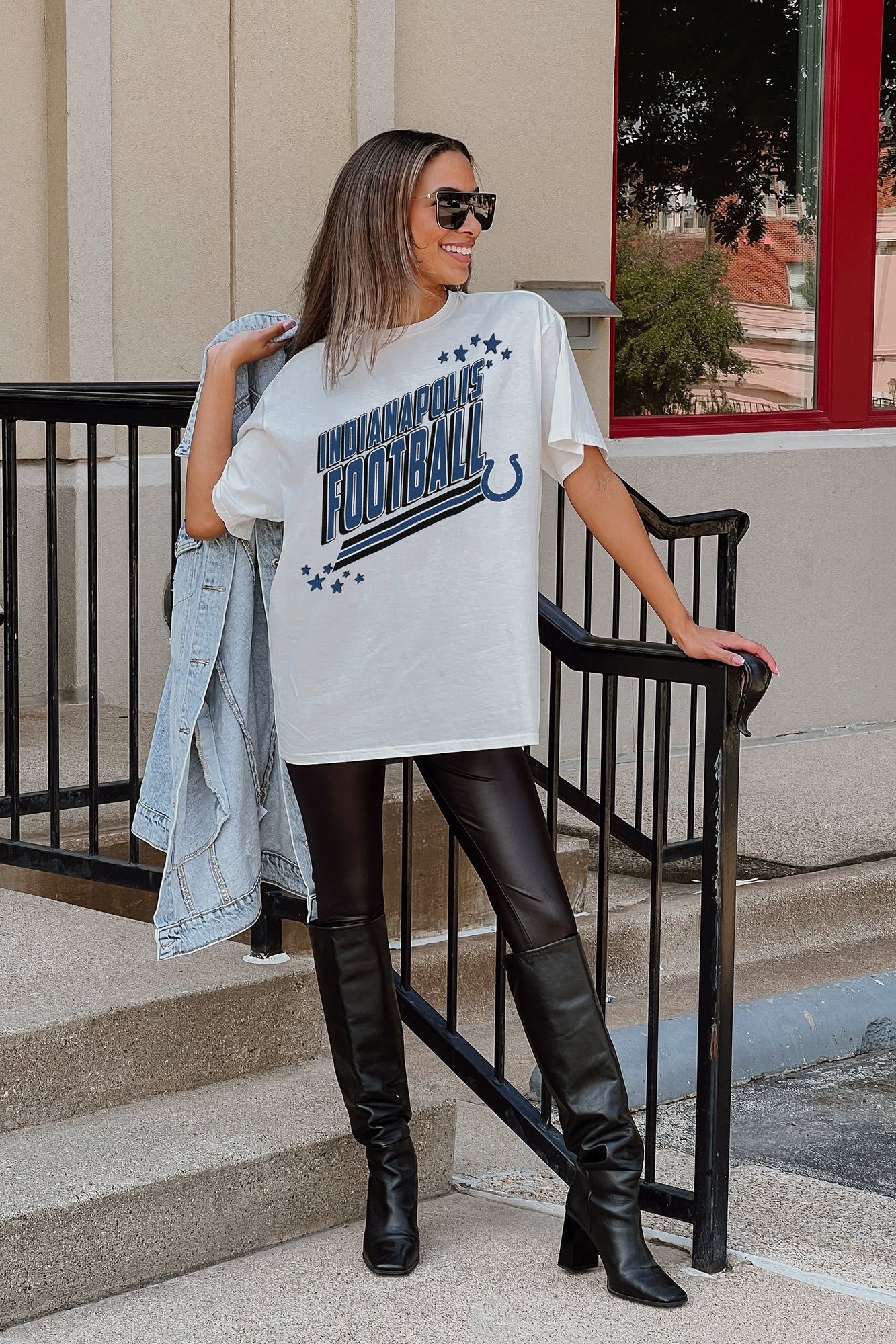 INDIANAPOLIS COLTS Coming In Hot Oversized Crewneck Tee