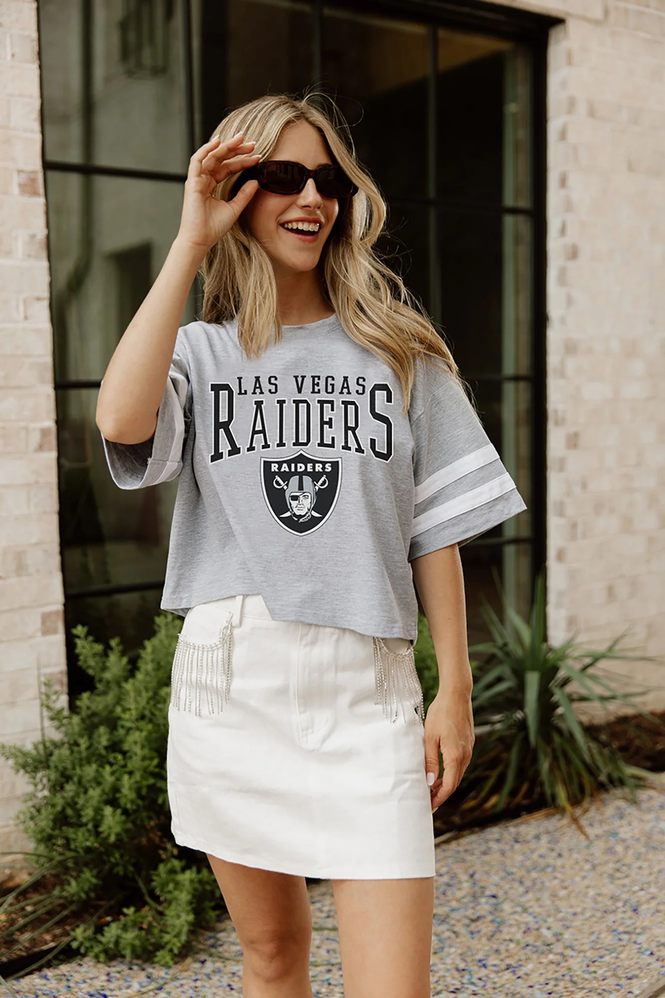 LAS VEGAS RAIDERS Gridiron Glam Crop Tee With Striped Detail