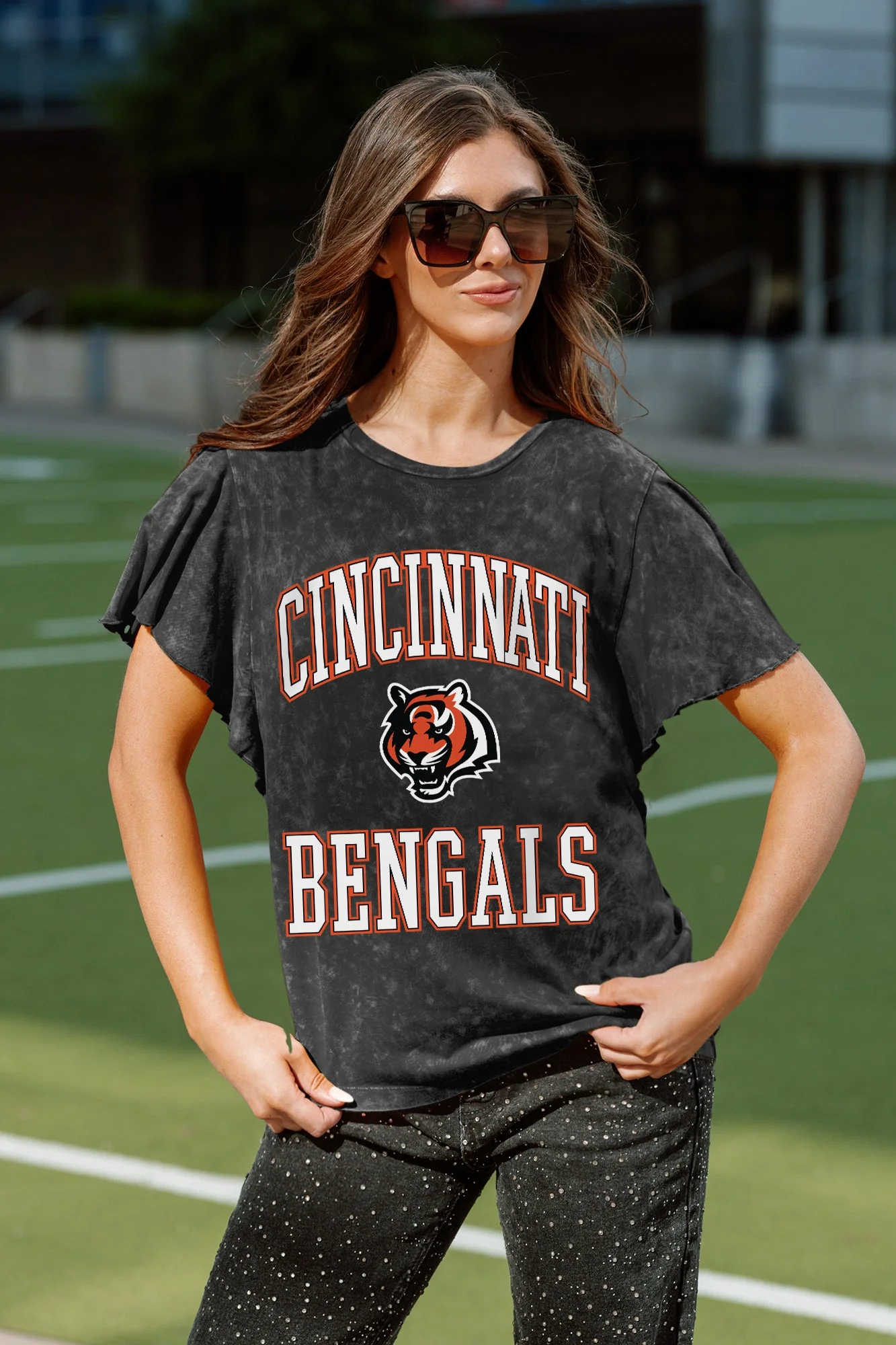 CINCINNATI BENGALS VICTORY MODE FLUTTER SLEEVE TEE IN BLACK