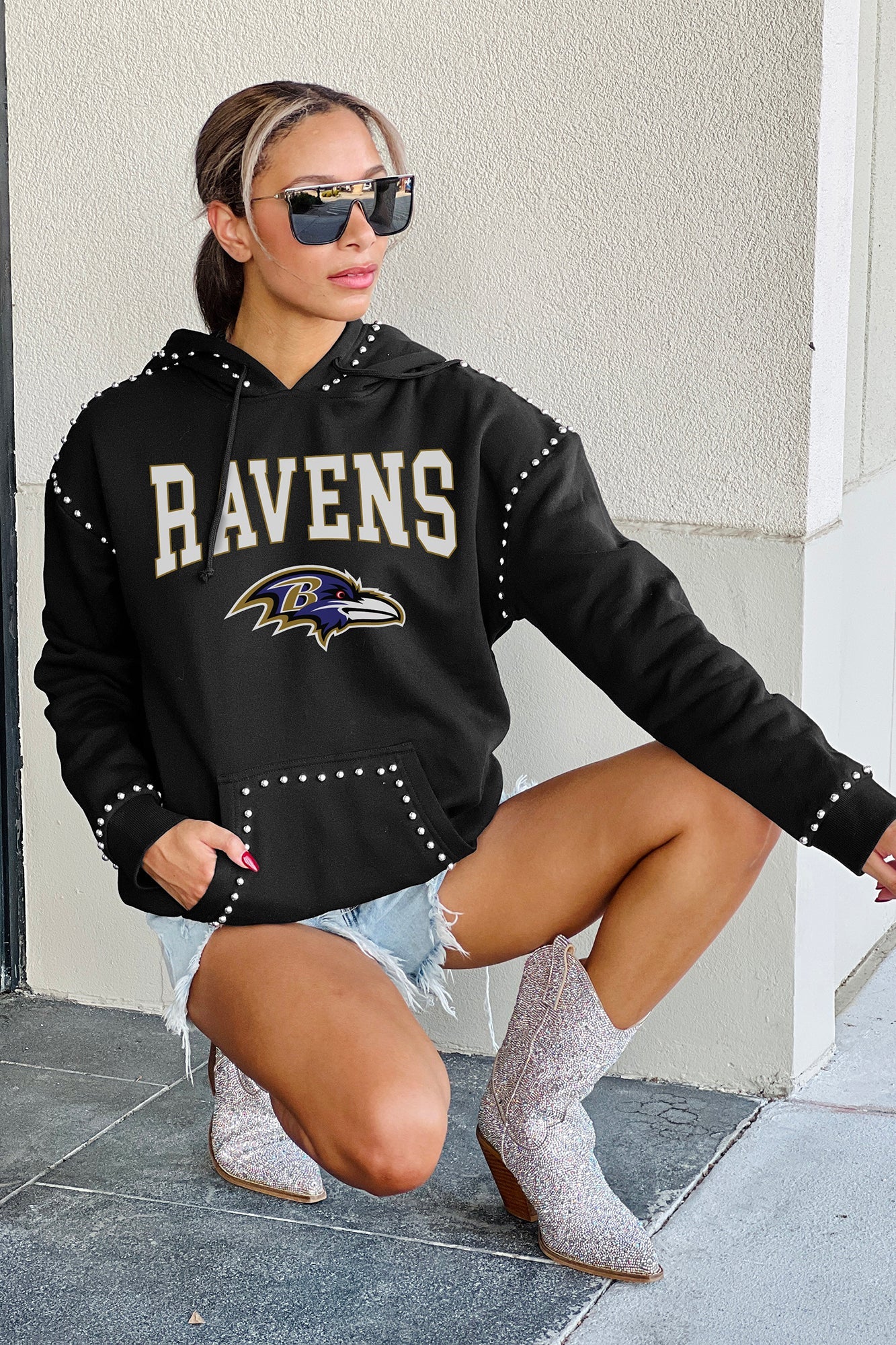 BALTIMORE RAVENS Catch The Vibe Studded-Detail Hoodie