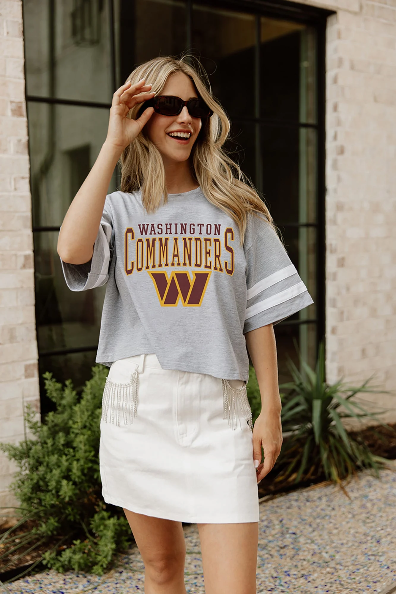 WASHINGTON COMMANDERS Gridiron Glam Crop Tee With Striped Detail