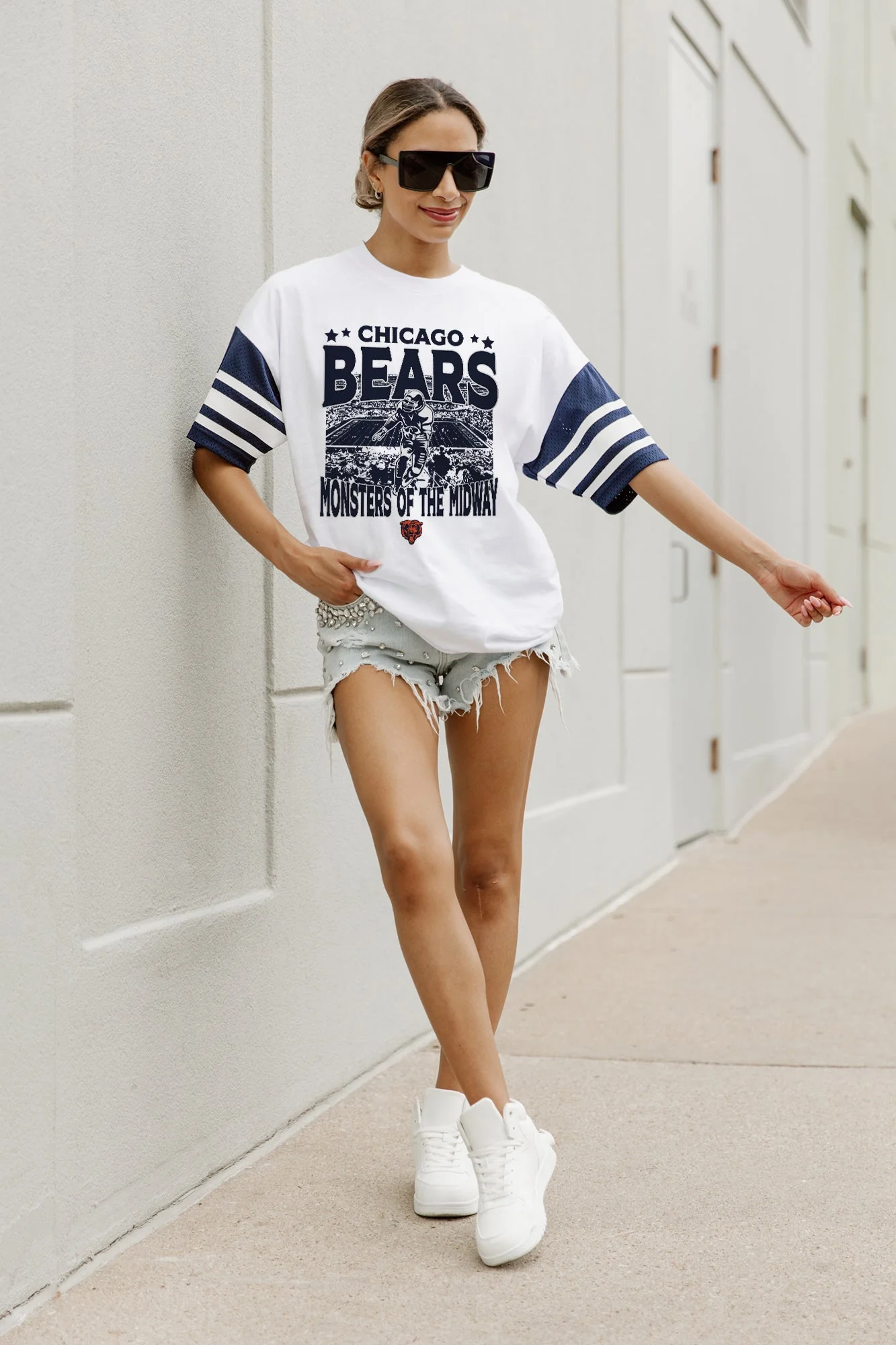 CHICAGO BEARS Crowd Pleaser Vintage Stripe Raglan Tee