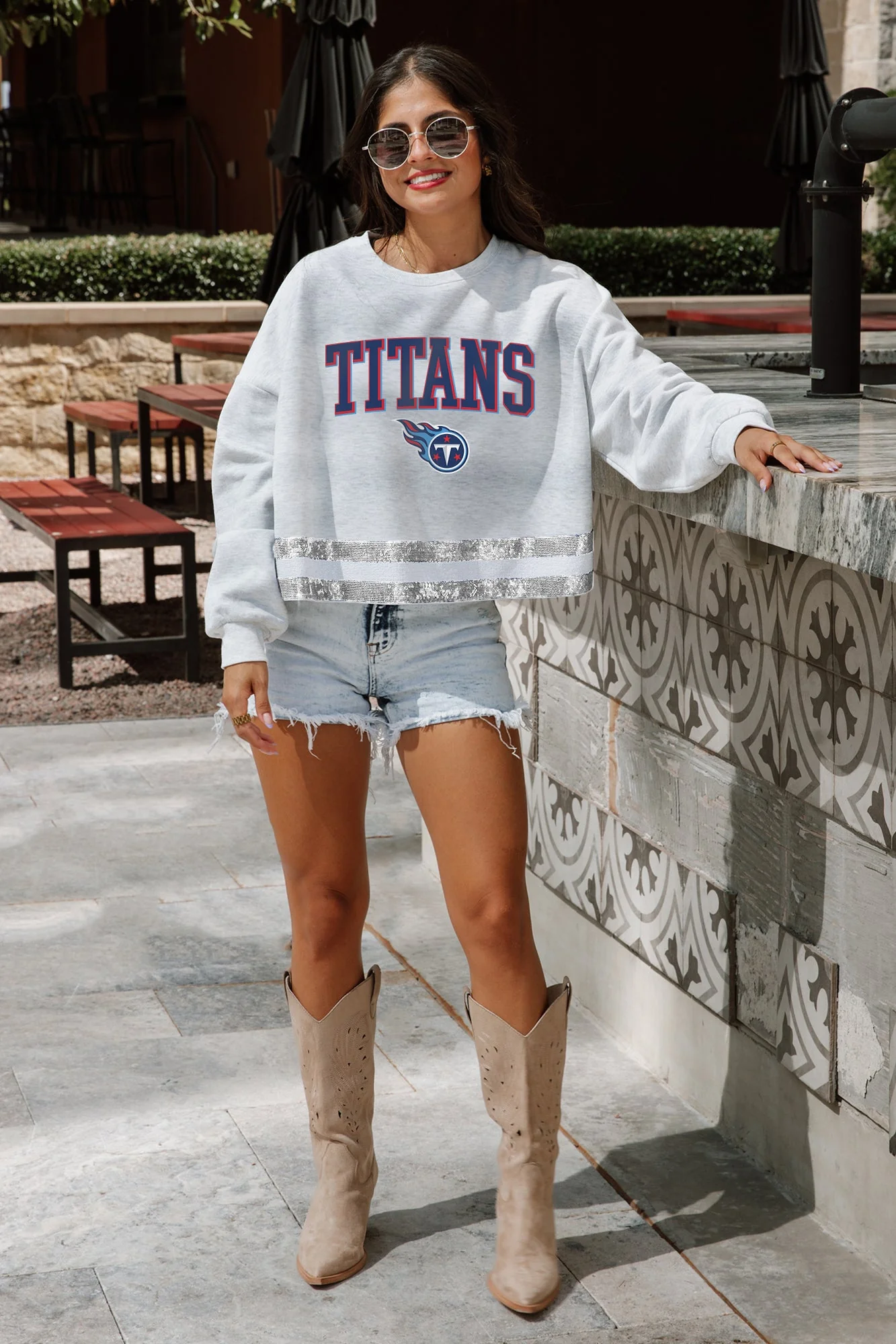 TENNESSEE TITANS Pass The Shine Long-Sleeve Metallic-Stripe Top