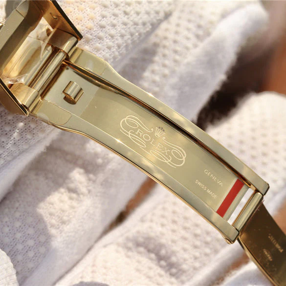 SUBMARINER GOLDEN BLUE / RED DIAMOND GOLD DIAL 40MM Super