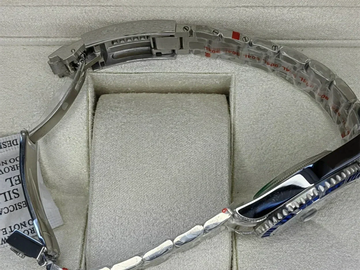 SUBMARINER SILVER BLUE DIAMOND 40MM Super