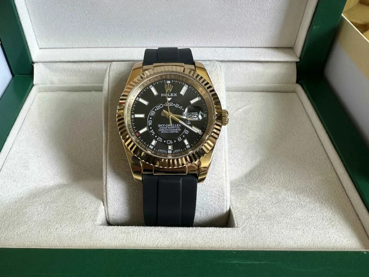 Sky-Dweller M326238-0009 42mm Super