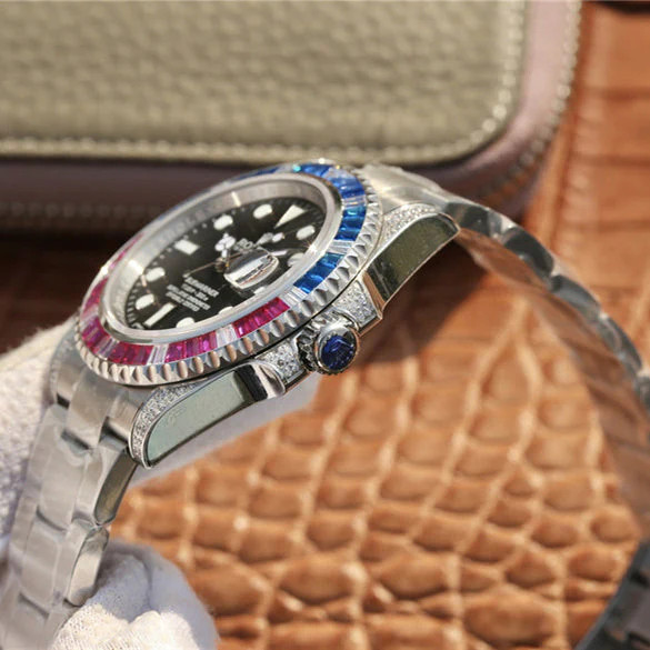 SUBMARINER SILVER BLUE / RED DIAMOND 40MM Super