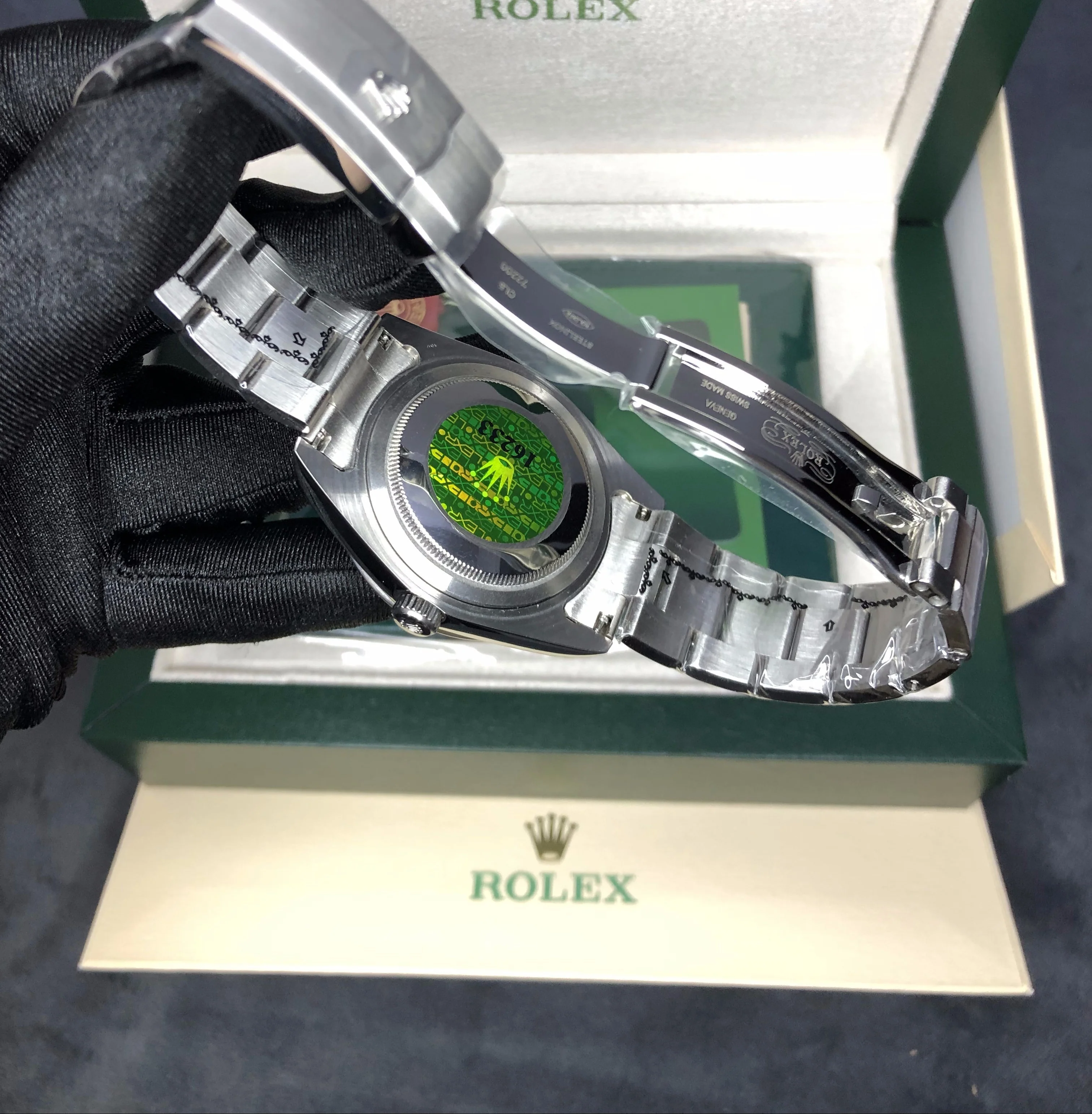 Oyster Perpetual M124200-0004 41mm Super