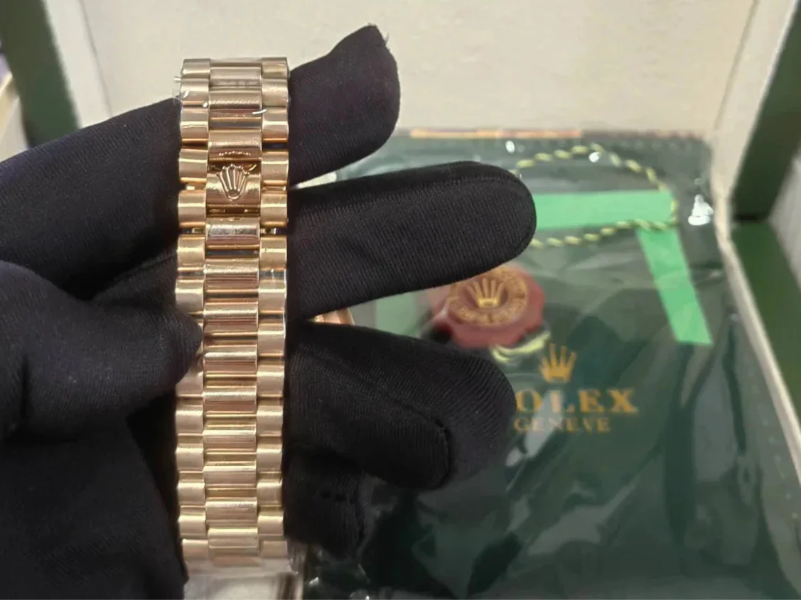 Day-Date M228235-0025 40mm Super