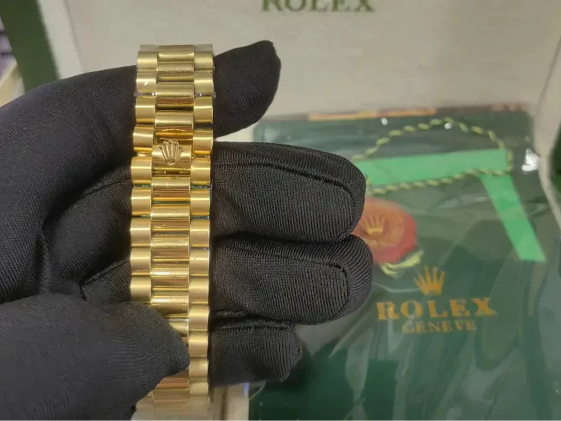 Day-Date M228238-0006 40mm-Presidential Super