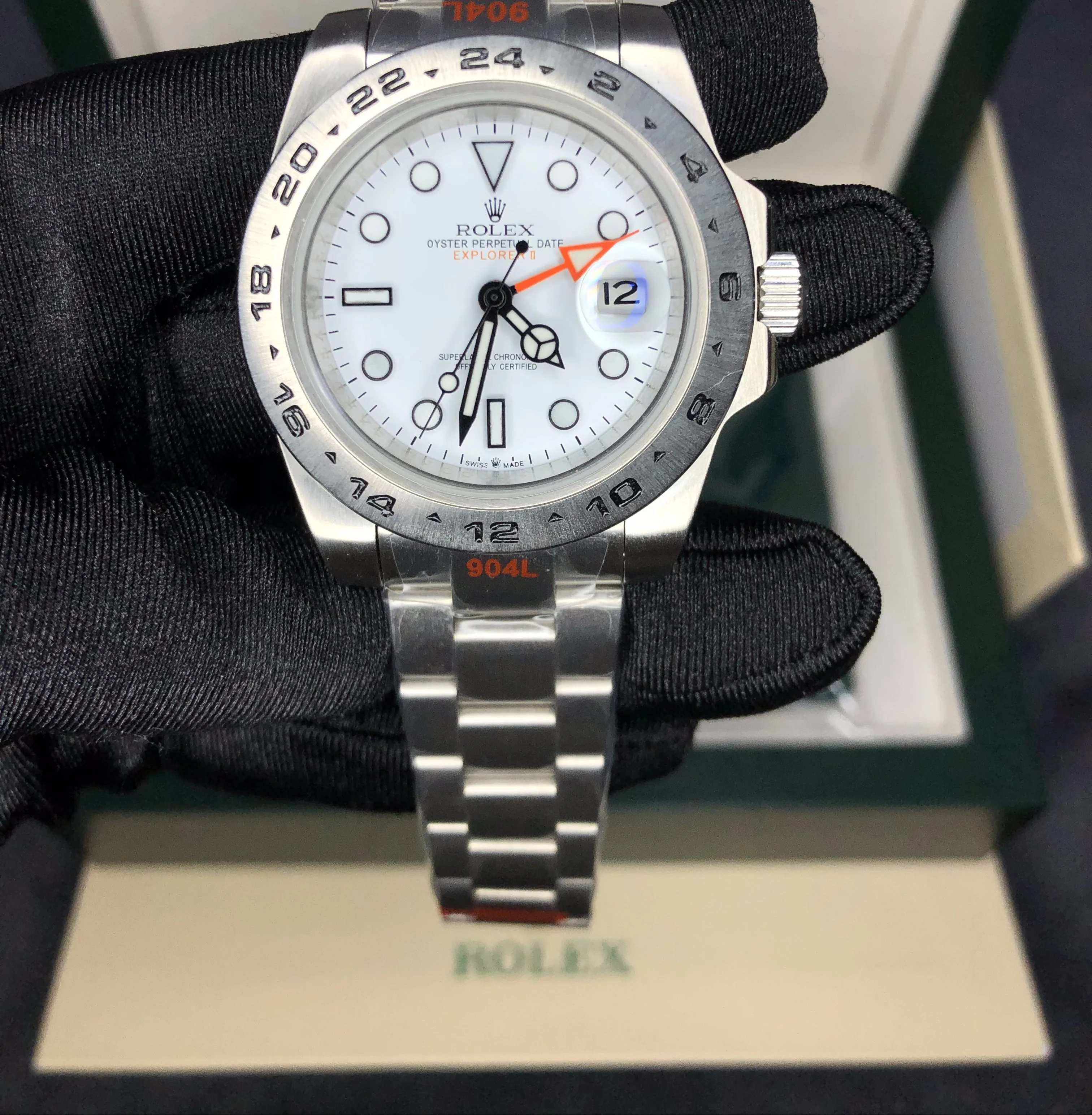 Explorer II M226570-0001 42mm Super