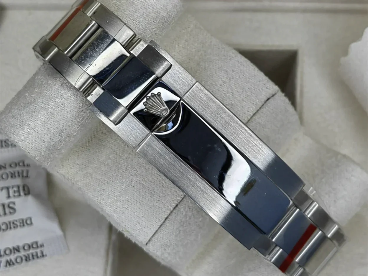 SUBMARINER SILVER BLUE DIAMOND 40MM Super