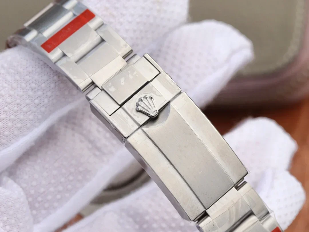 Explorer II M226570-0002 42mm Super