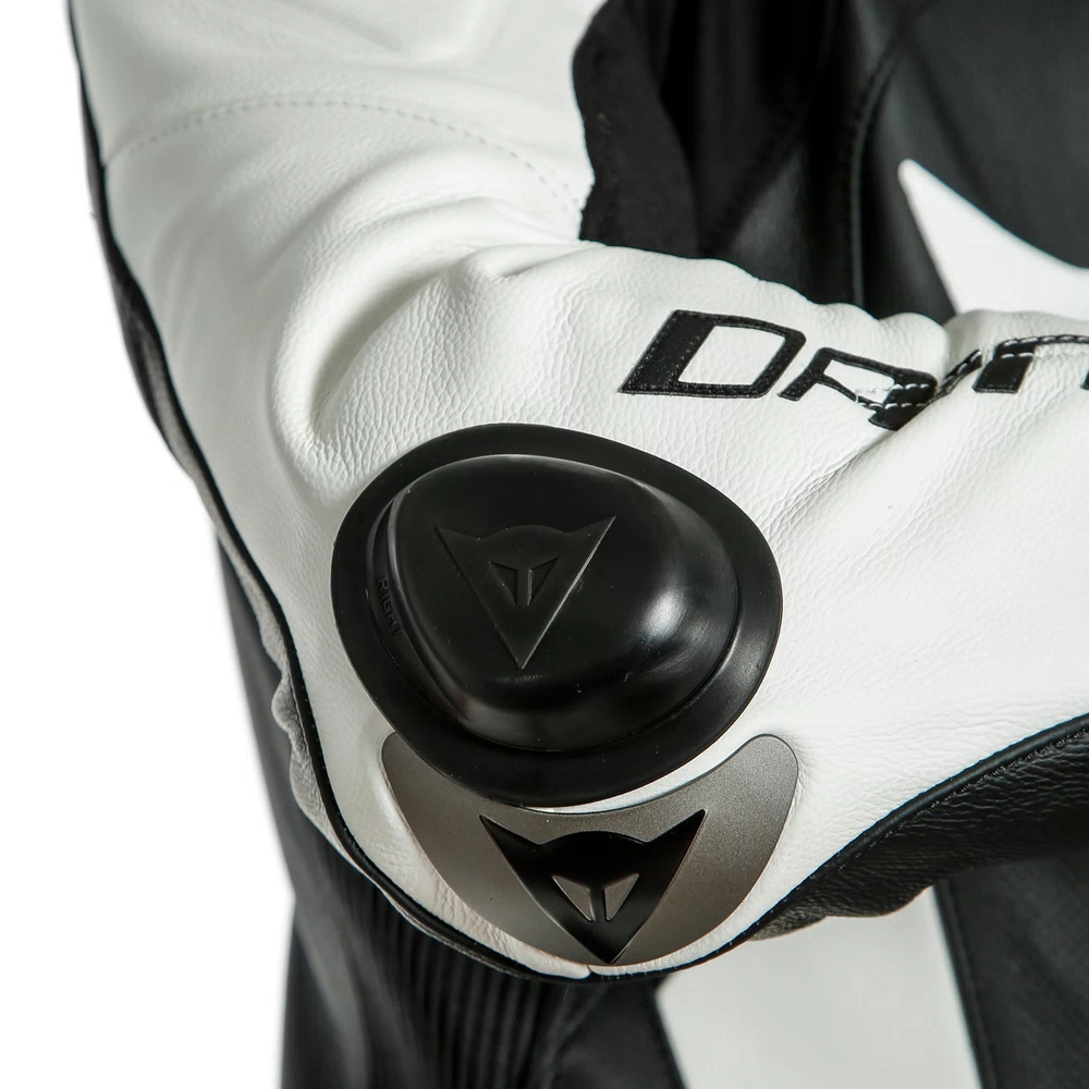 LAGUNA SECA 5 1PC LEATHER SUIT PERF.