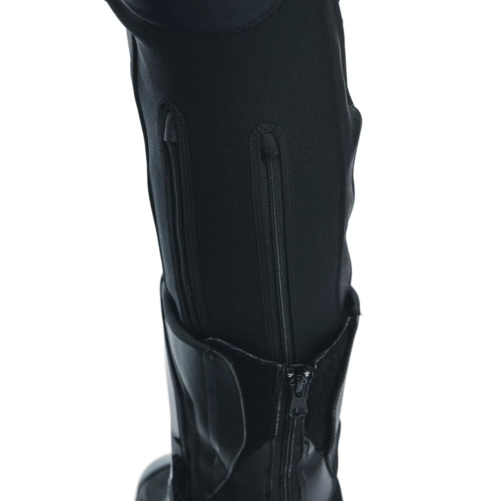 DELTA 4 LEATHER PANTS