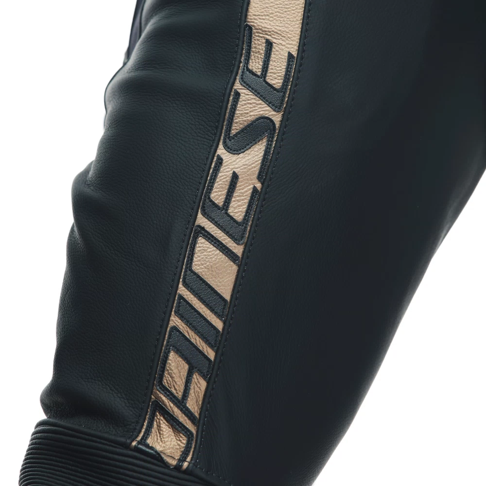 AVRO 4 LEATHER 2PCS SUIT