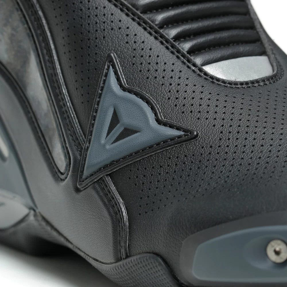 AXIAL GORE-TEX BOOTS