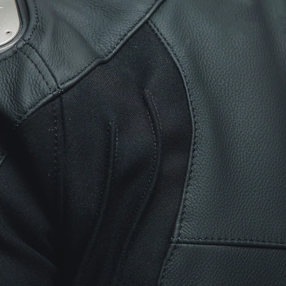 SPORTIVA LEATHER JACKET