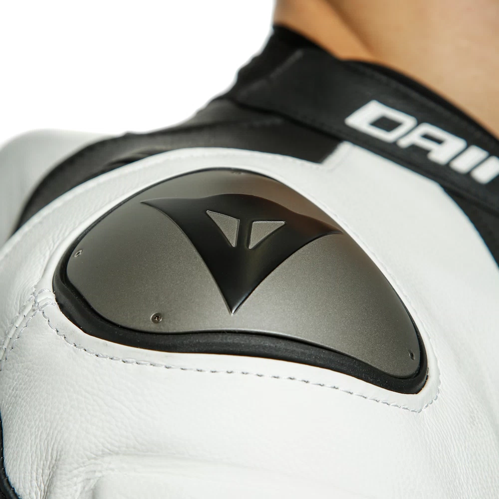 LAGUNA SECA 5 1PC LEATHER SUIT PERF.