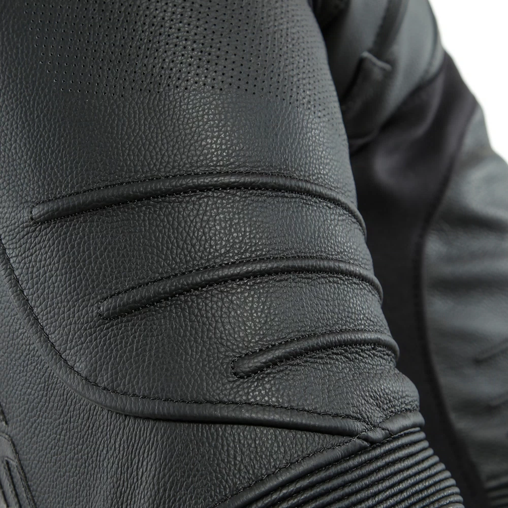 LAGUNA SECA 5 1PC LEATHER SUIT PERF.