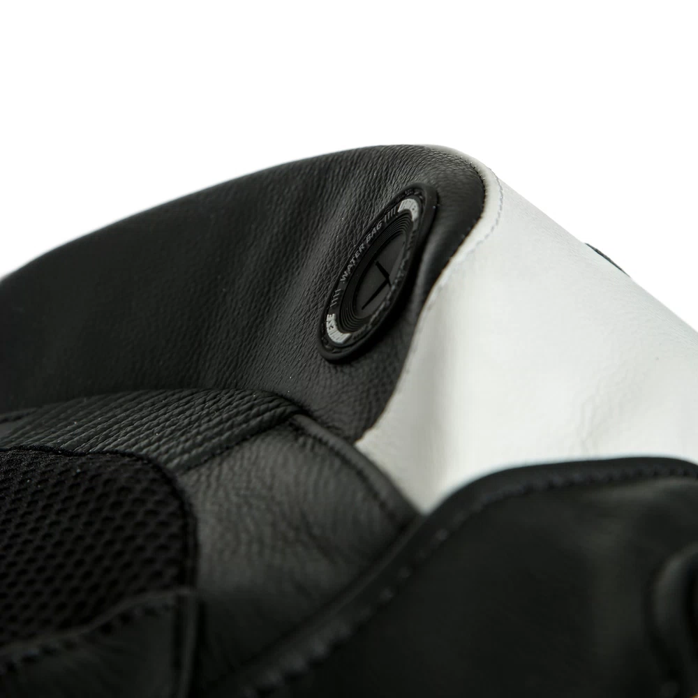LAGUNA SECA 5 1PC LEATHER SUIT PERF.