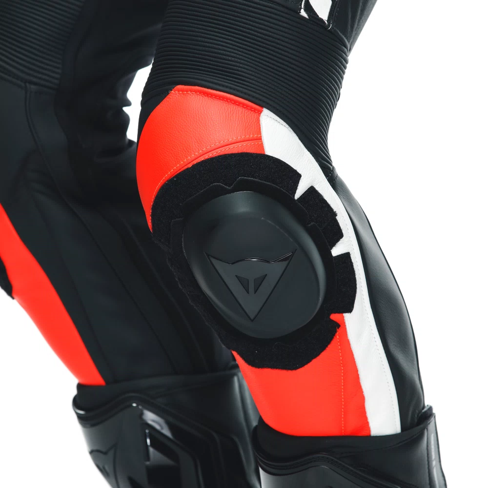 AVRO 4 LEATHER 2PCS SUIT