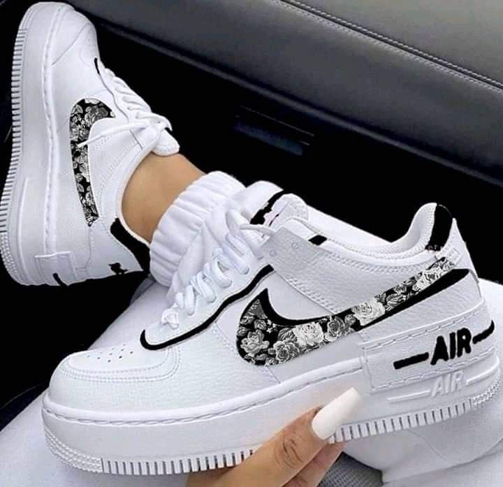White Fashion Sneakers - Unisex