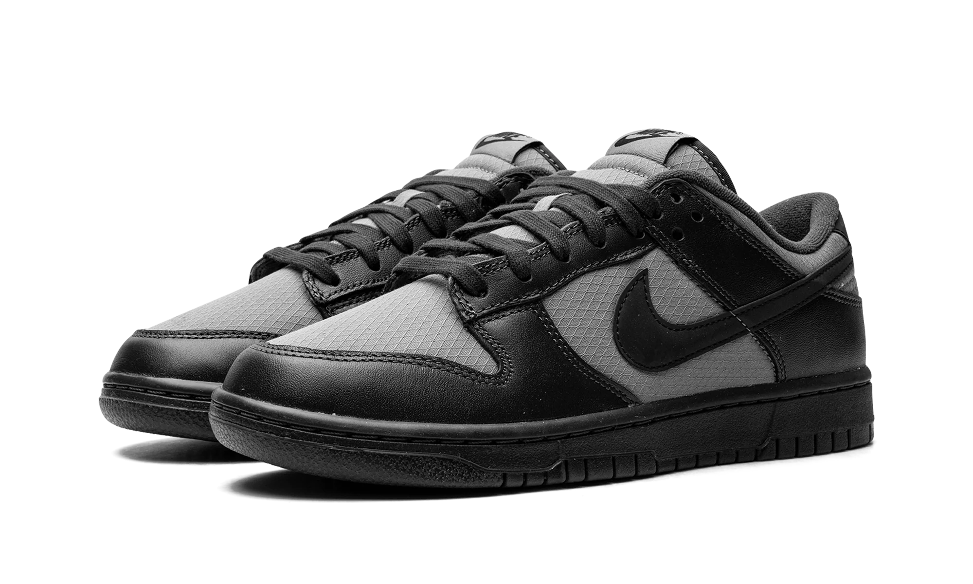 Dunk Low Retro SE 