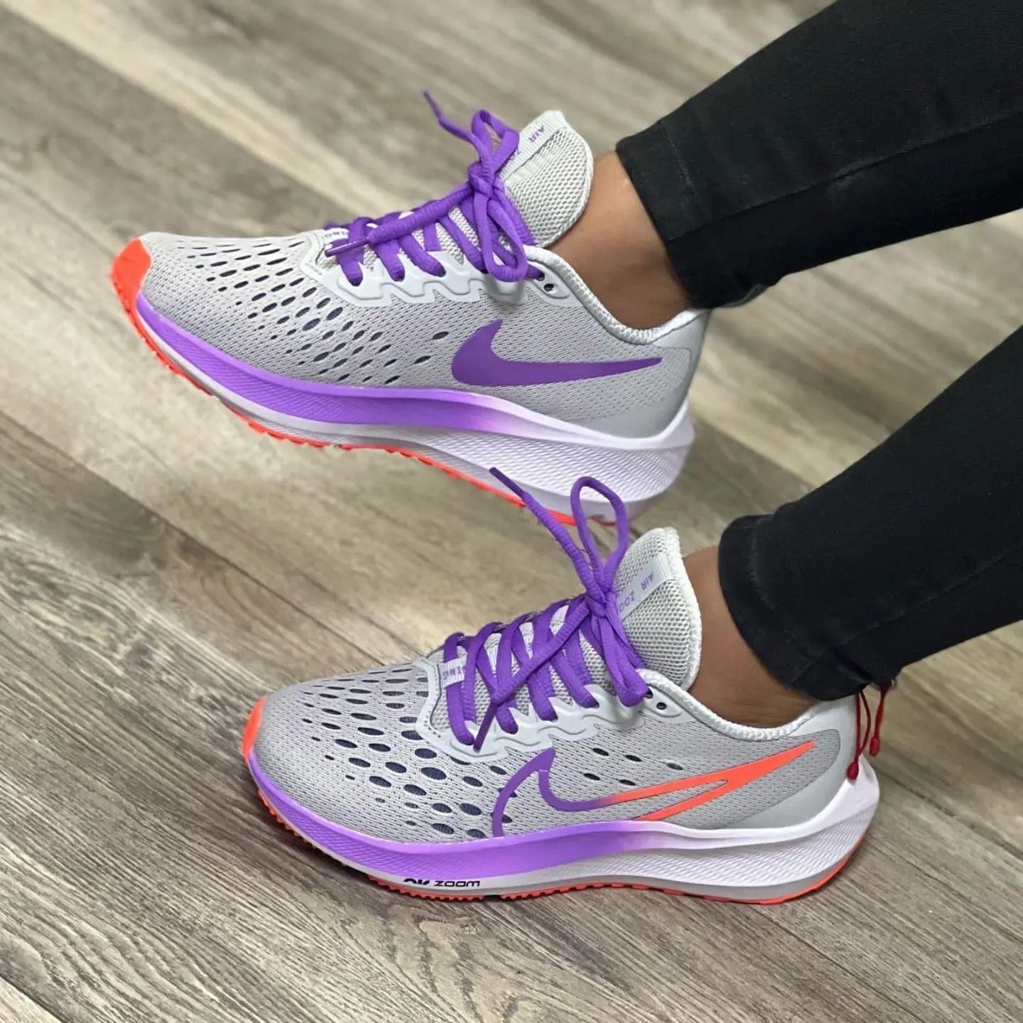 Running shoes, casual and breathable