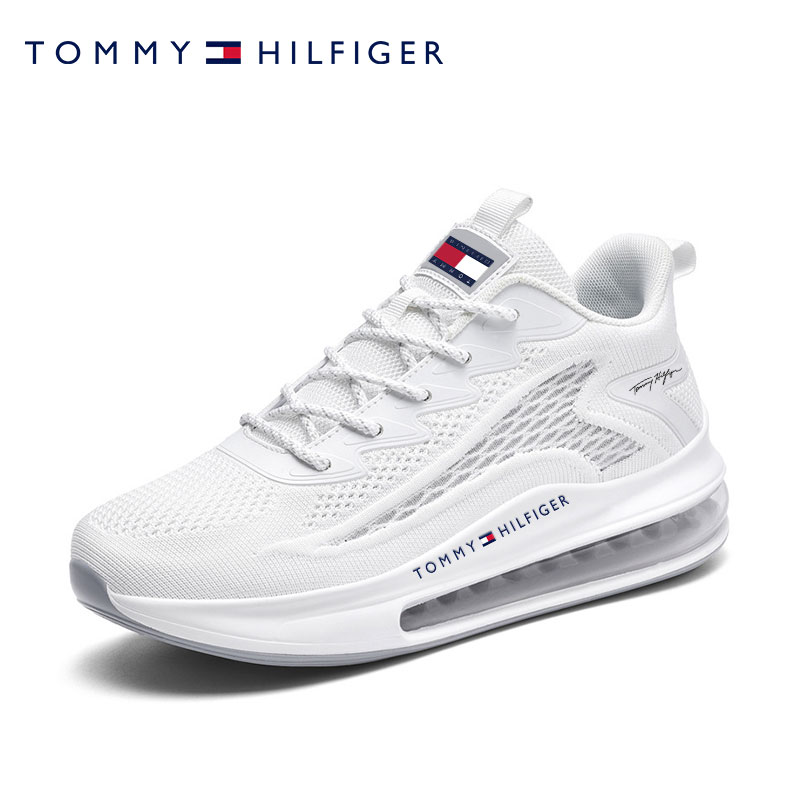 Cushioned mesh sneakers