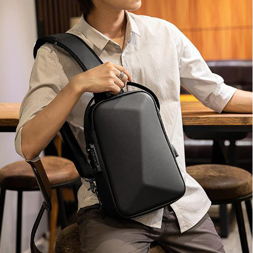 Anti-theft Waterproof Solid Crossbody Bag With USB Charger