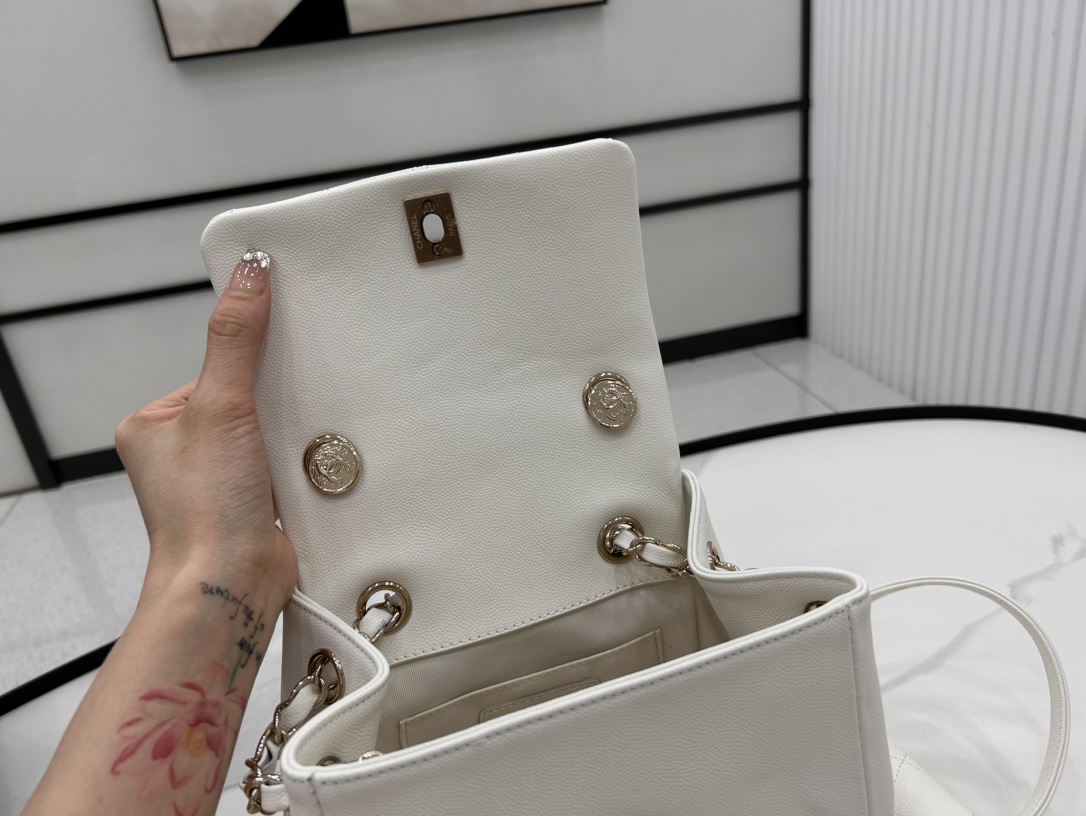 CHANEL Grained Shiny Calfskin & Gold-Tone Metal Withe - AS4398