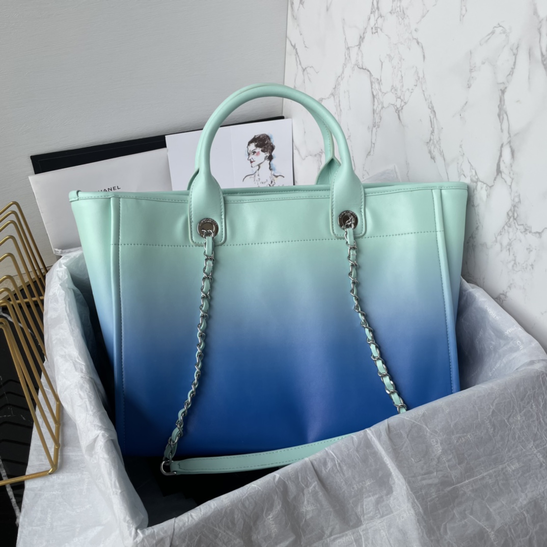 CHANEL Medium Tote Color Blue- AS3351