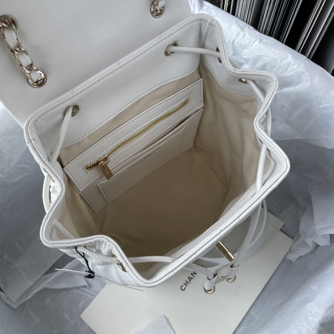 CHANEL Backpacks Grain-embossed shiny calf leather with gold-coloured metal White -AS4058