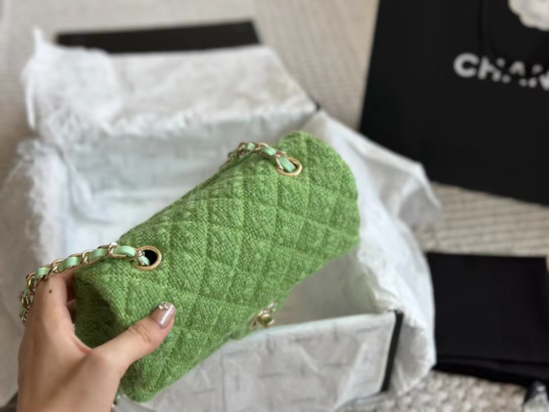 CHANEL CLASSIC 11.12 HANDBAG Lambskin & Brown Metal Green-A01112