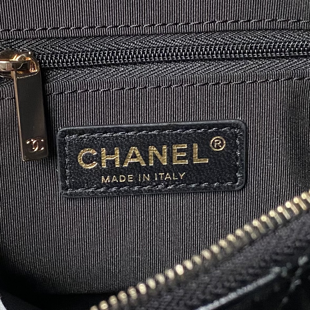 CHANEL Small Tote Black-AS5130
