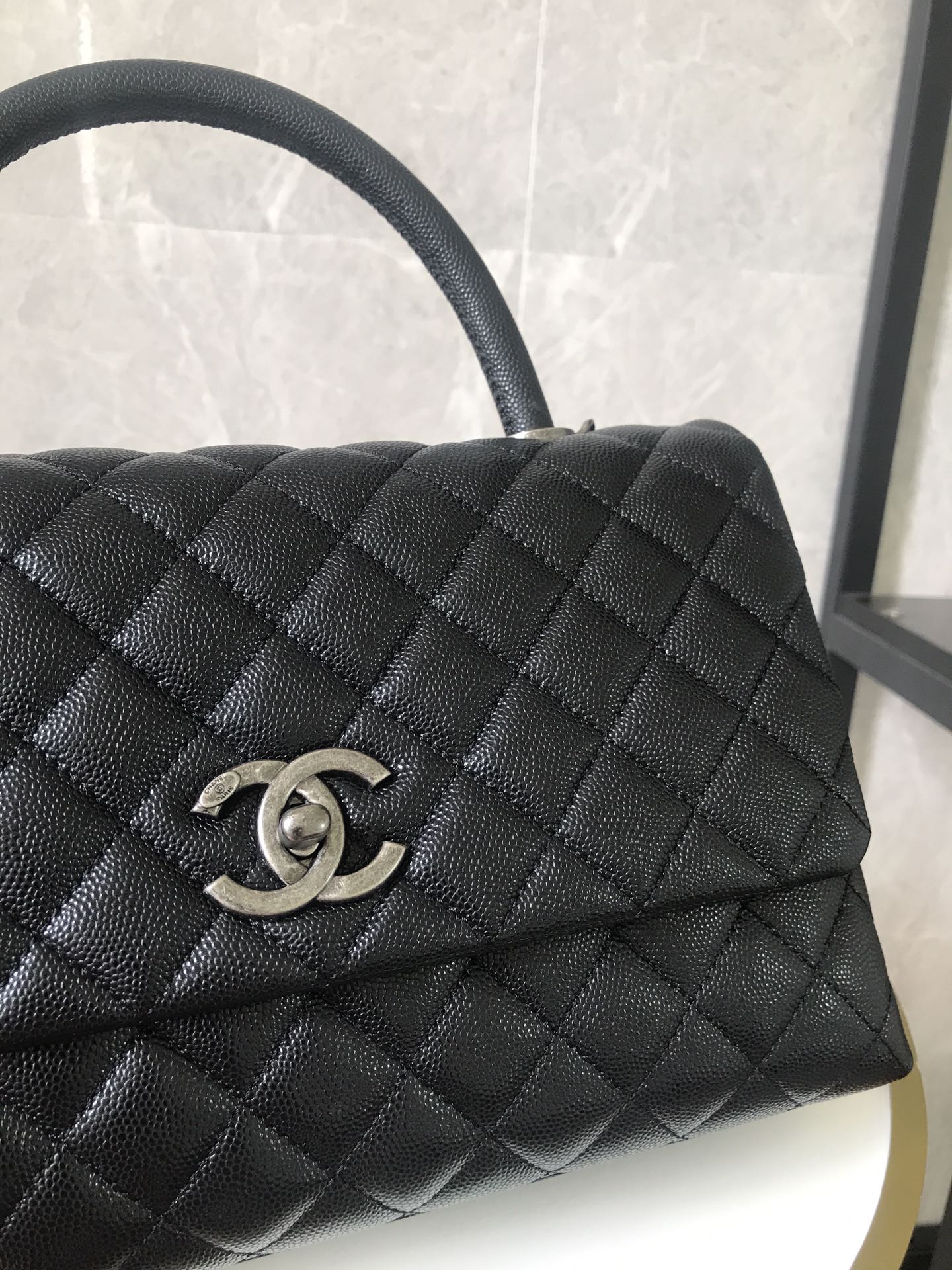 CHANEL Large Flap Bag With Top Handle ﻿Black-A92991