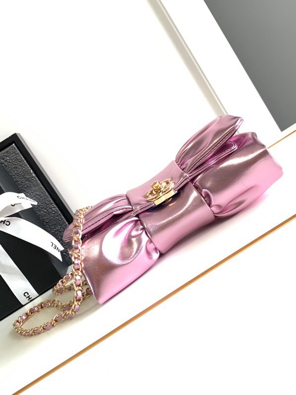 CHANEL Metallic Lambskin & Gold-Tone Metal Pink - AS5129