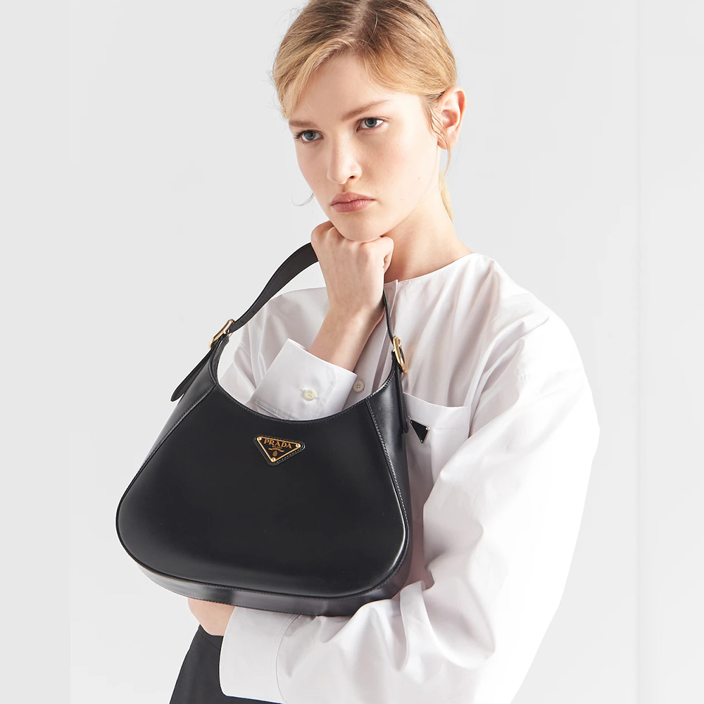 Leather shoulder bag