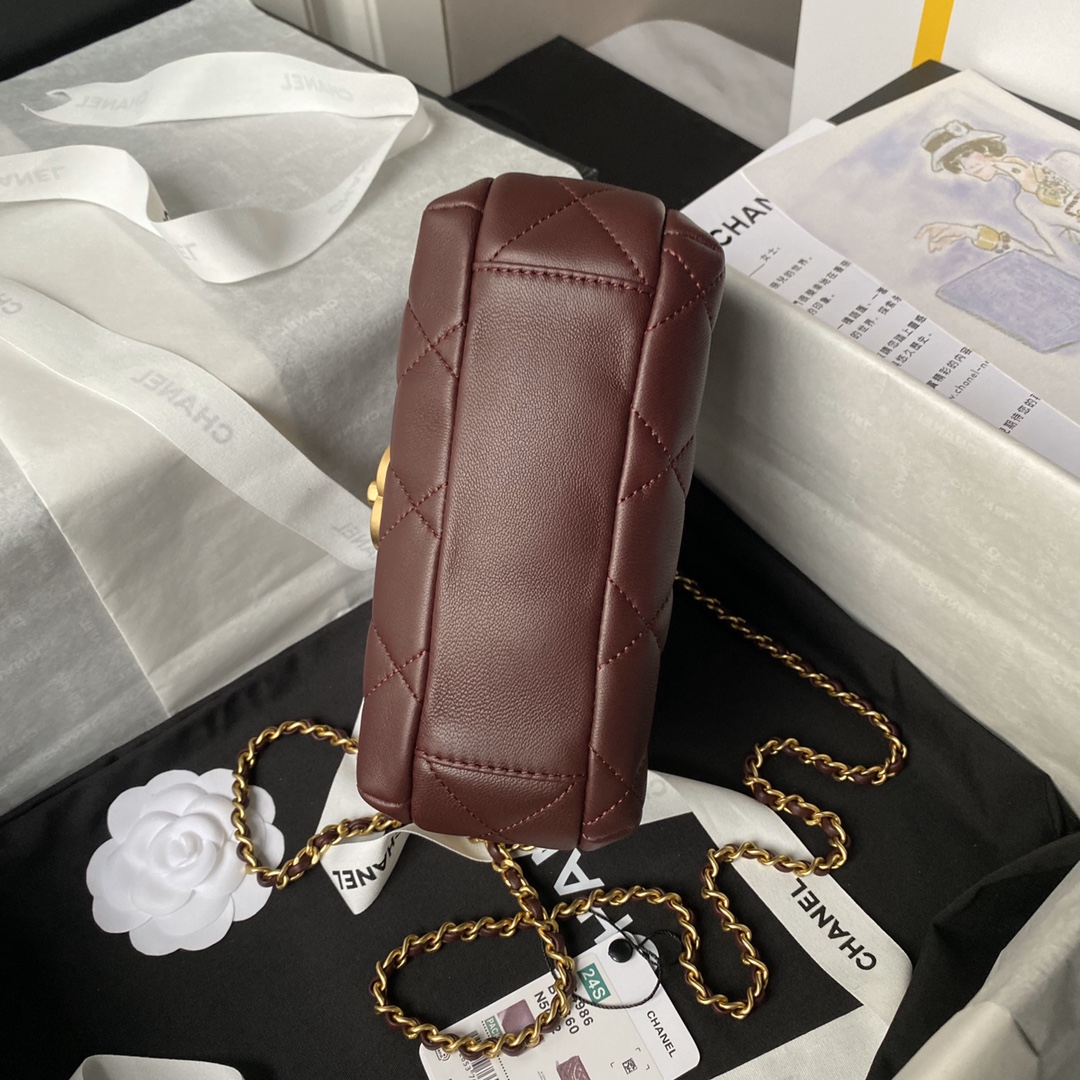 CHANEL Mini flap bag Shiny lambskin, faux pearls and gold coloured metal Red-AS4986