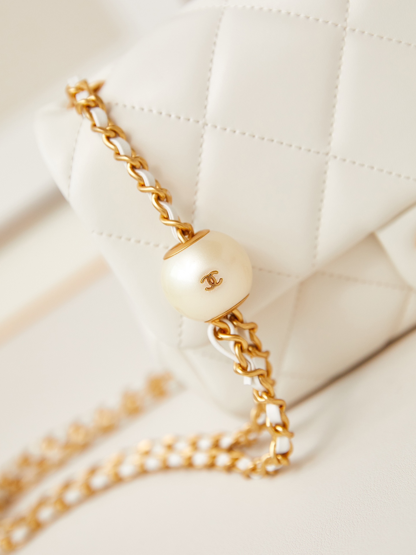 CHANEL Small Flap Bag White-AS4861