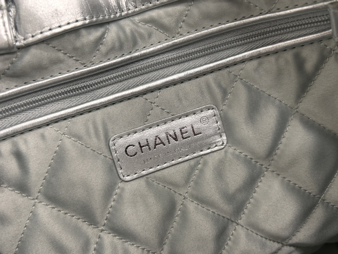 CHANEL Backpacks Shiny Calfskin & Gold-Tone Metal Silvery- AS3859