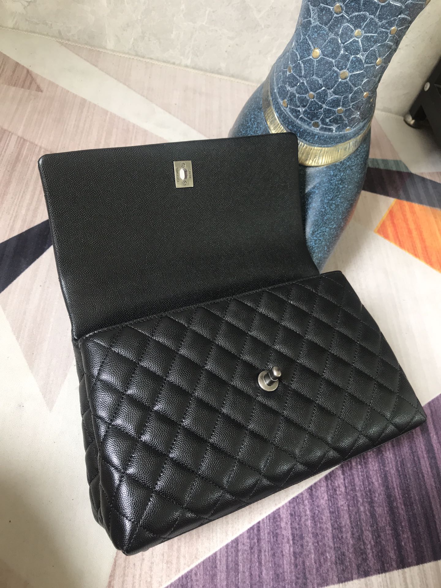 CHANEL Large Flap Bag With Top Handle ﻿Black-A92991