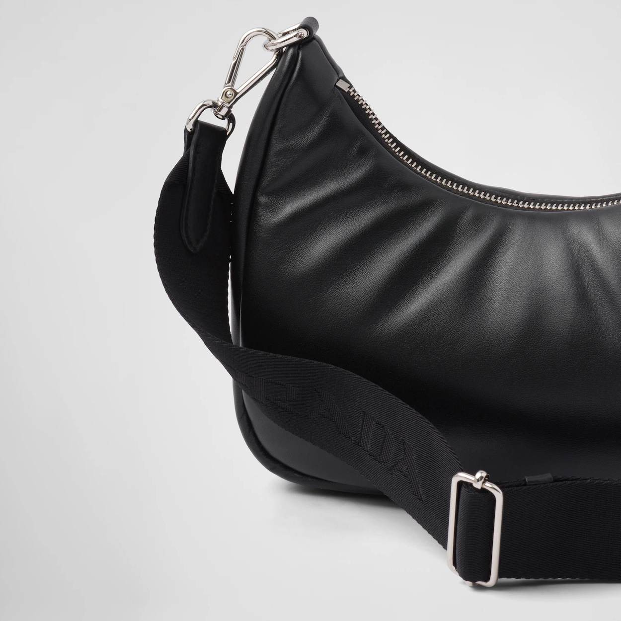 Padded nappa-leather  Re-Edition 2005 shoulder bag