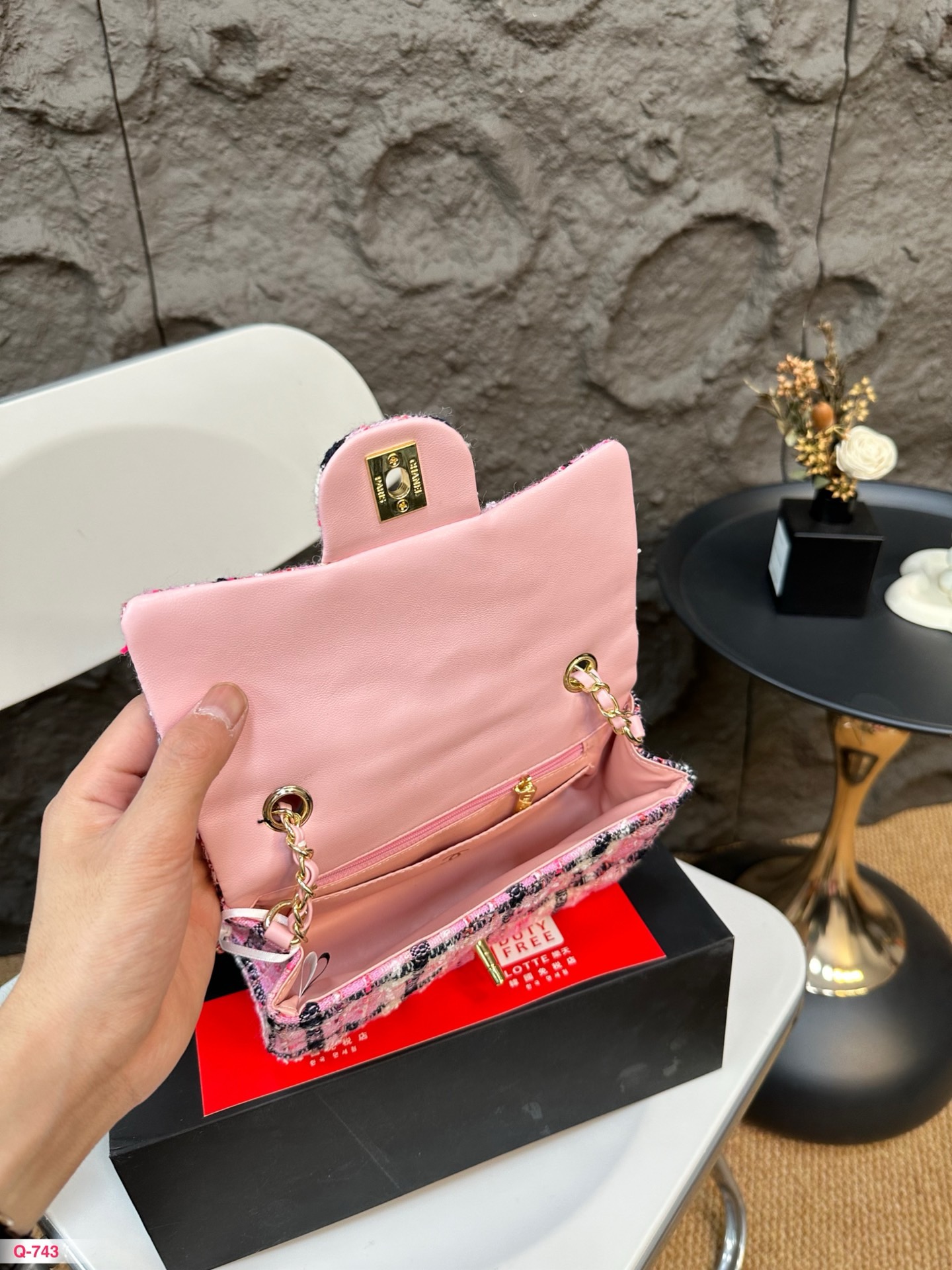 CHANEL Mini Classic Handbag Wool, Cotton, Mixed Fibers & Gold-Tone Metal Pink, Fuchsia & Purple-A69900