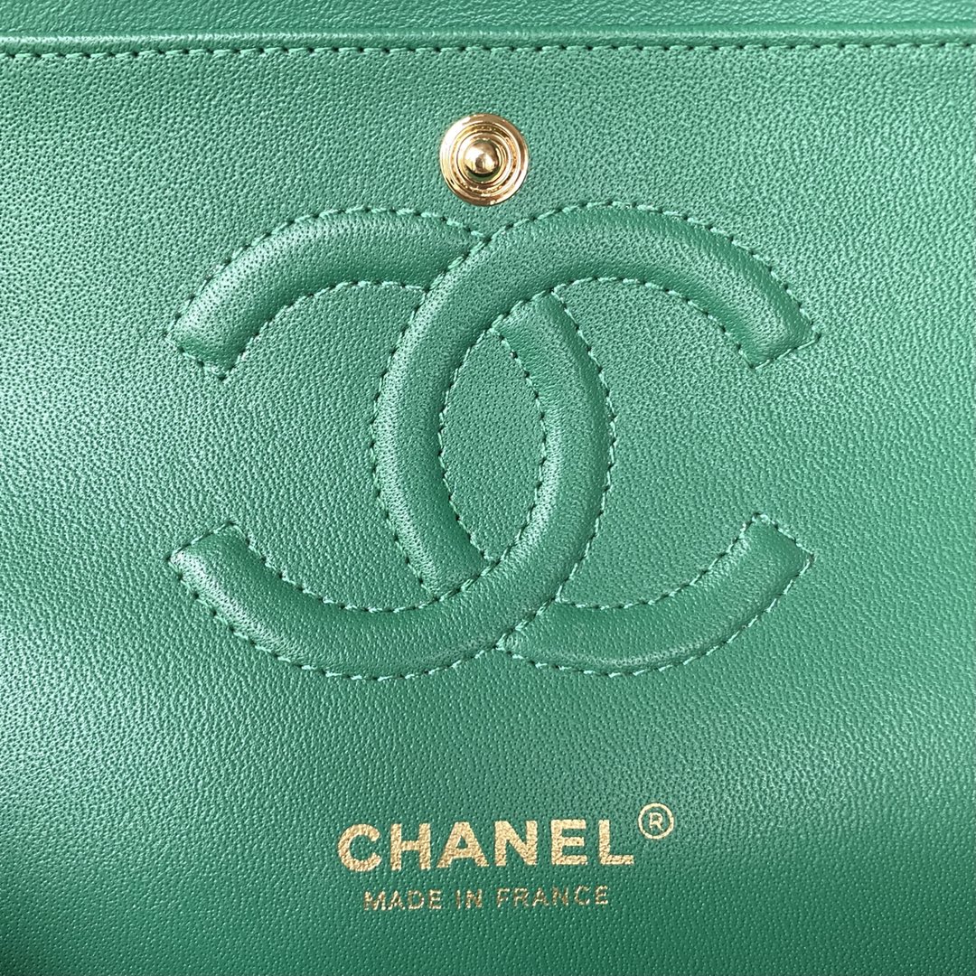 CHANEL CLASSIC 11.12 HANDBAG Lambskin & Brown Metal Green2-A01112