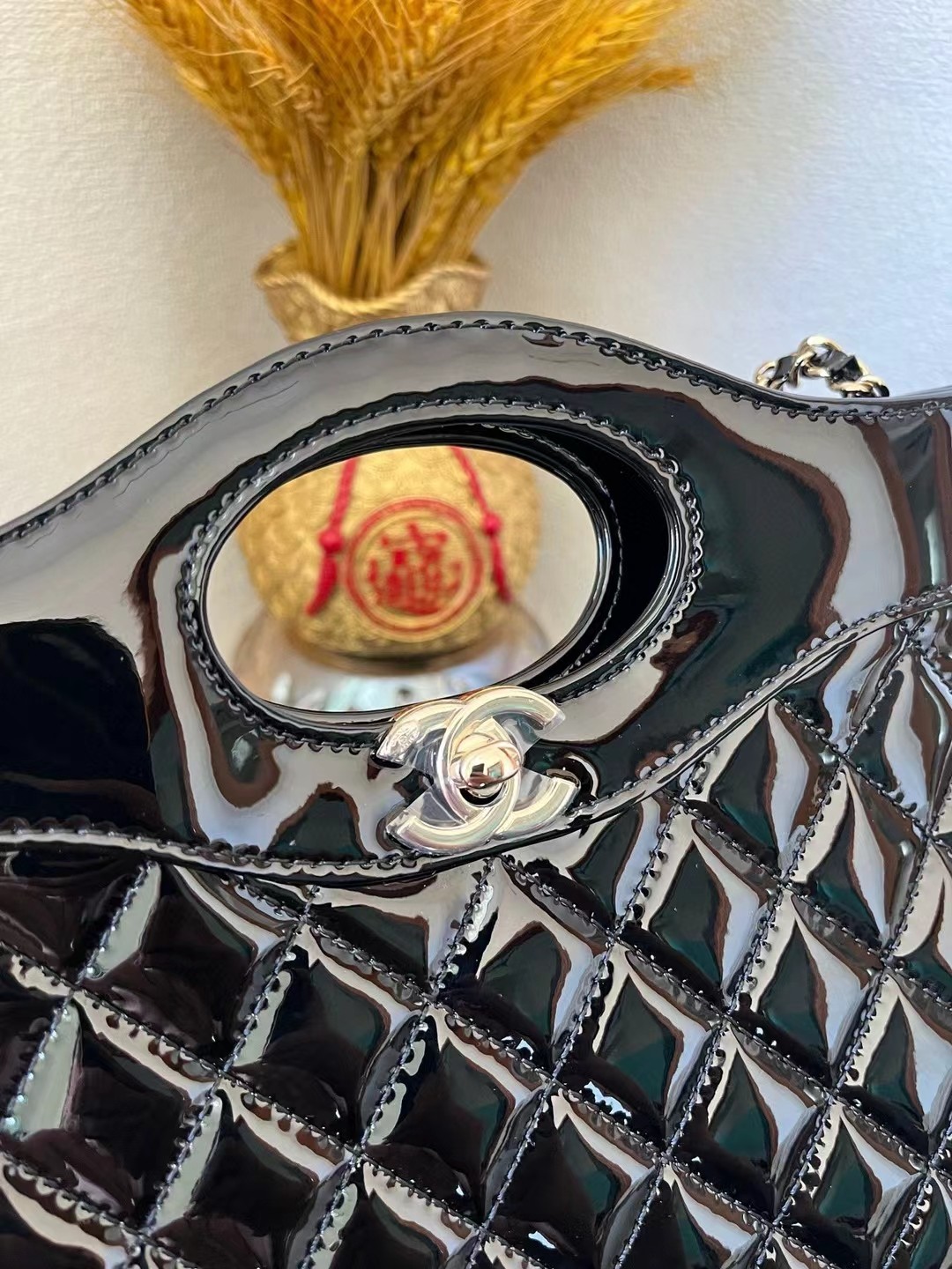 CHANEL 31 Mini Shopping Bag Lacquer Black-AS4133