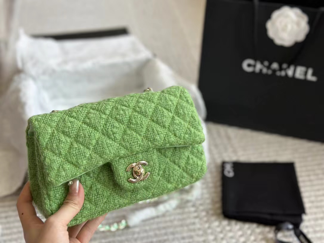 CHANEL CLASSIC 11.12 HANDBAG Lambskin & Brown Metal Green-A01112