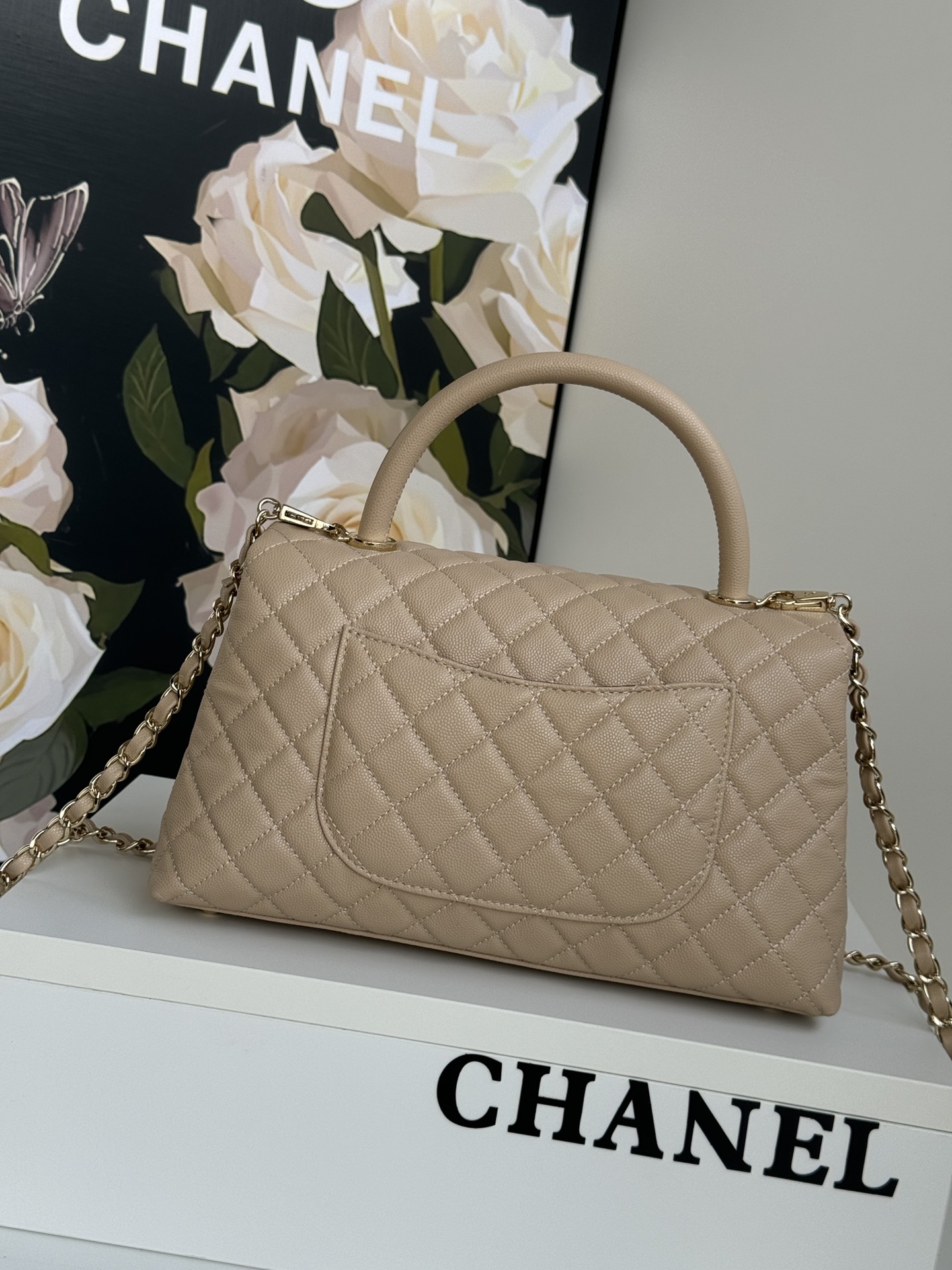 CHANEL Large Flap Bag With Top Handle ﻿Apricot-A92991