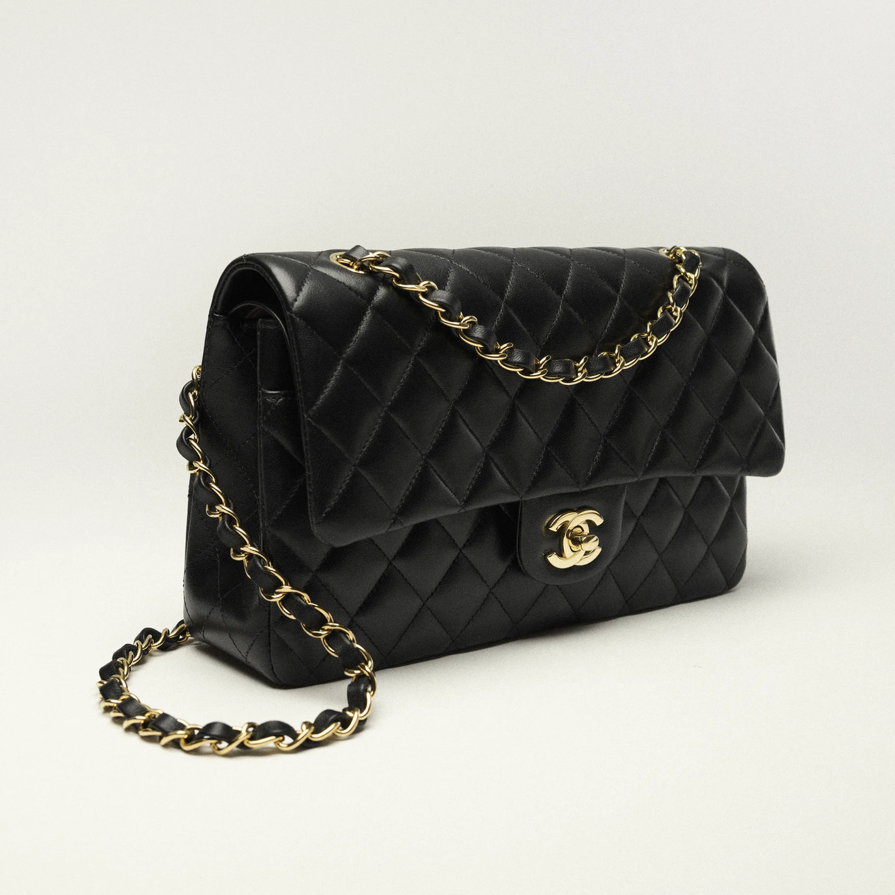 CHANEL CLASSIC 11.12 HANDBAG A01112